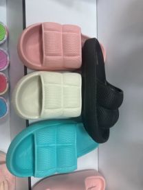 Klapki basenowe damskie (36-41/24P)