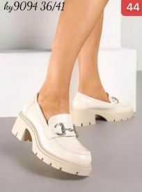 Półbuty na obcasie(36-41/12P)