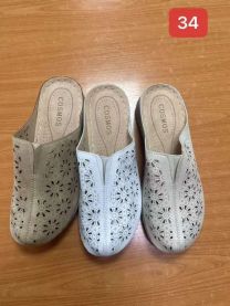 Klapki zakryte palce damskie(36-41/12P)