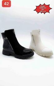 (39-43/8P)_Botki na płaskim