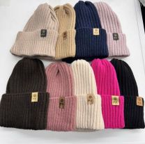 Czapki damskie (uniwersalny/12szt)