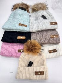 Czapki damskie (uniwersalny/12szt)