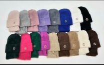 Komplet Czapki damskie (uniwersalny/12kompletów)