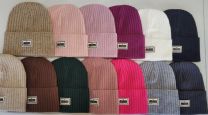 Czapki damskie (uniwersalny/12szt)