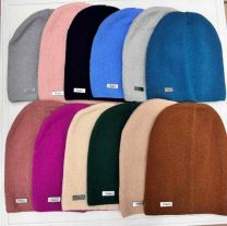 Czapki damskie (uniwersalny/12szt)