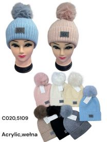 Czapki damskie (uniwersalny/12szt)