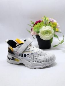 Buty sportowe na rzepy chłopięce (32-37/8P)