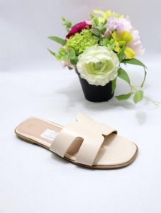 Klapki na płaskim (36-41/12P)