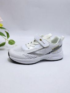 Buty sportowe na rzepy chłopięce (32-37/8P)